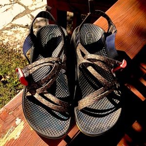 WOMENS CHACOS